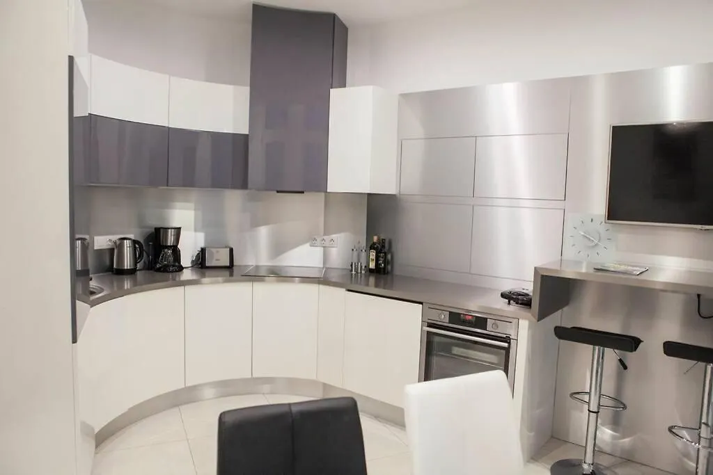 Apartment Downtown Ulloi 3 Budapest Hungary