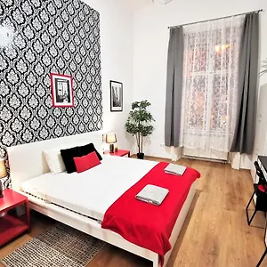 Orangehomes Market Hall Budapest