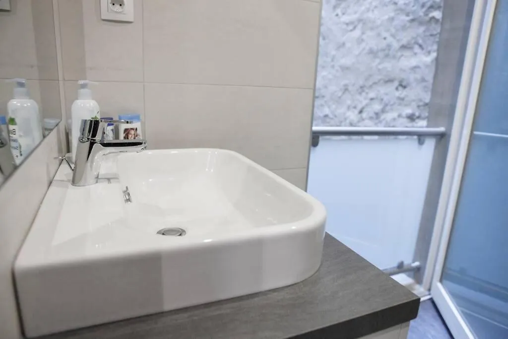 Apartment Downtown Ulloi 3 Budapest